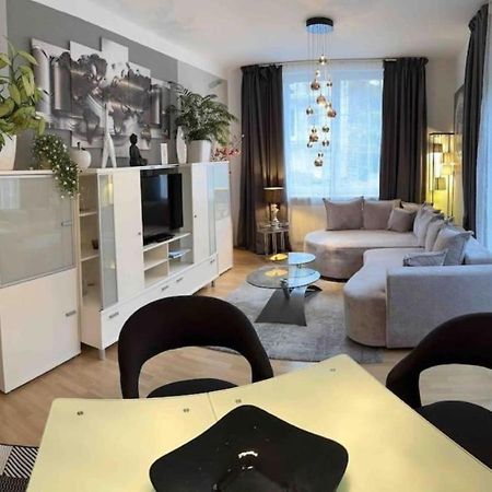 Wohnung 1 Mit 2 Schlafzimmern Und Terrasse Grossgmain Exterior foto